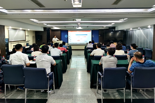 全国人大代表、沈阳分院院长韩恩厚传达十三届全国人大三次会议精神