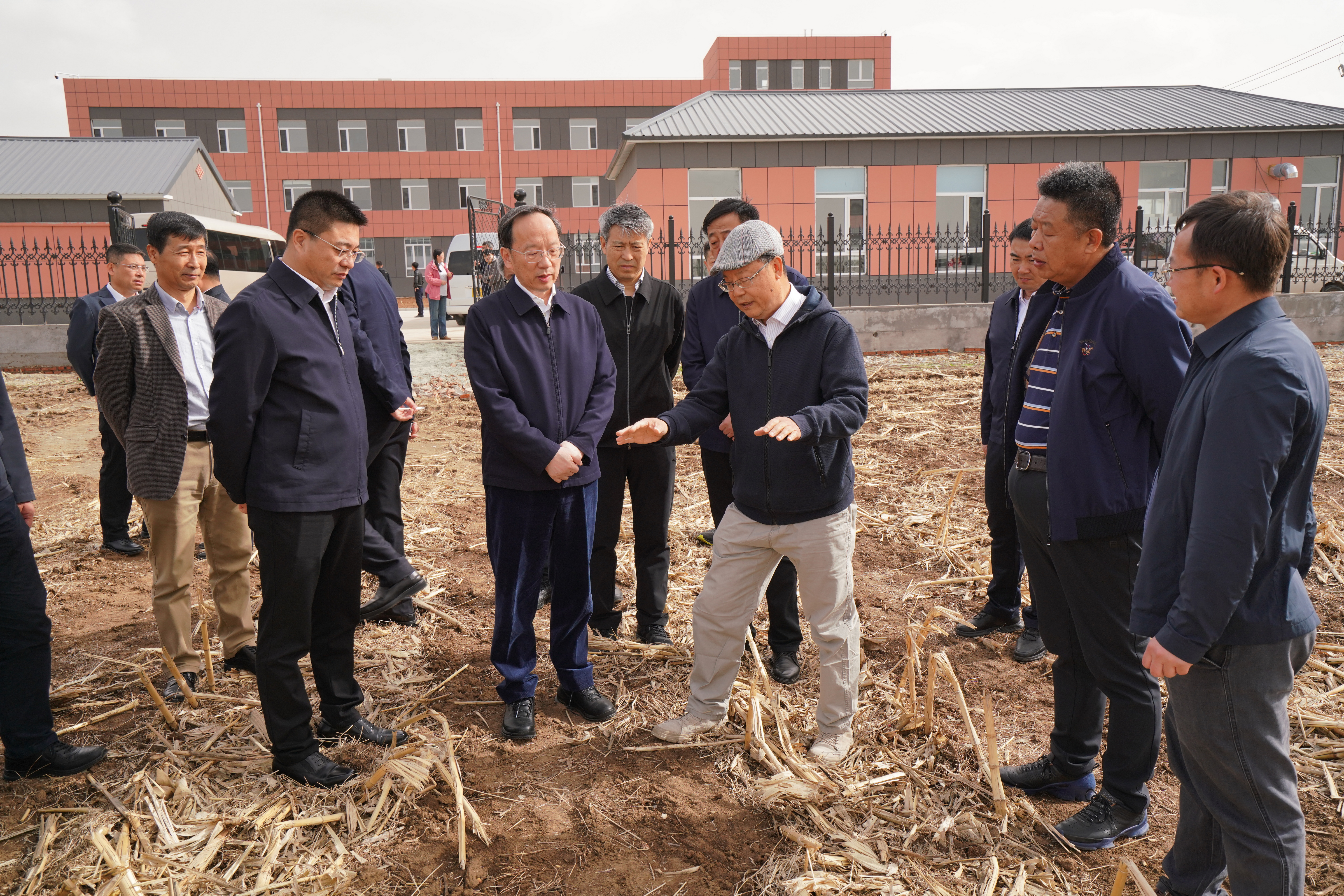 李乐成调研中国科学院沈阳应用生态研究所昌图现代农业试验站